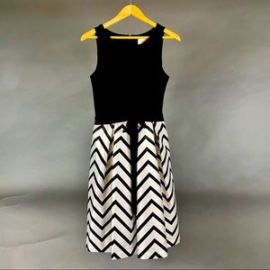 Eliza J  Chevron pleated Black and White